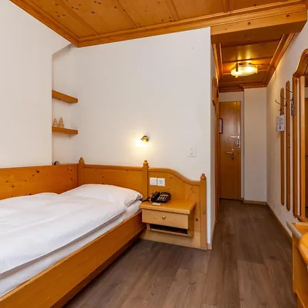 Hotell Alpenblick 3*
